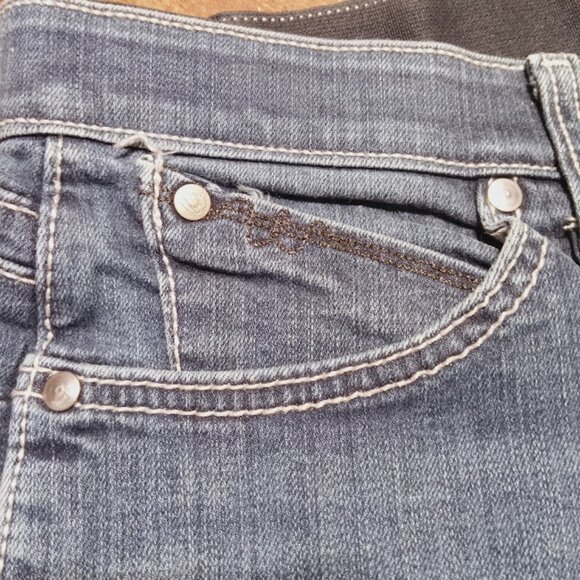 Wrangler 11/12 x36 Womans Strait Leg Blue Jeans Country Classic - Picture 9 of 11